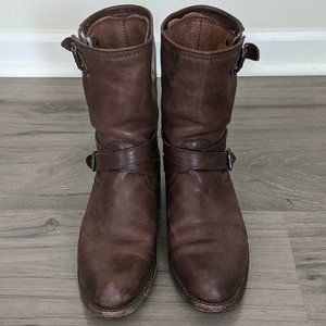 Frye Veronica Short